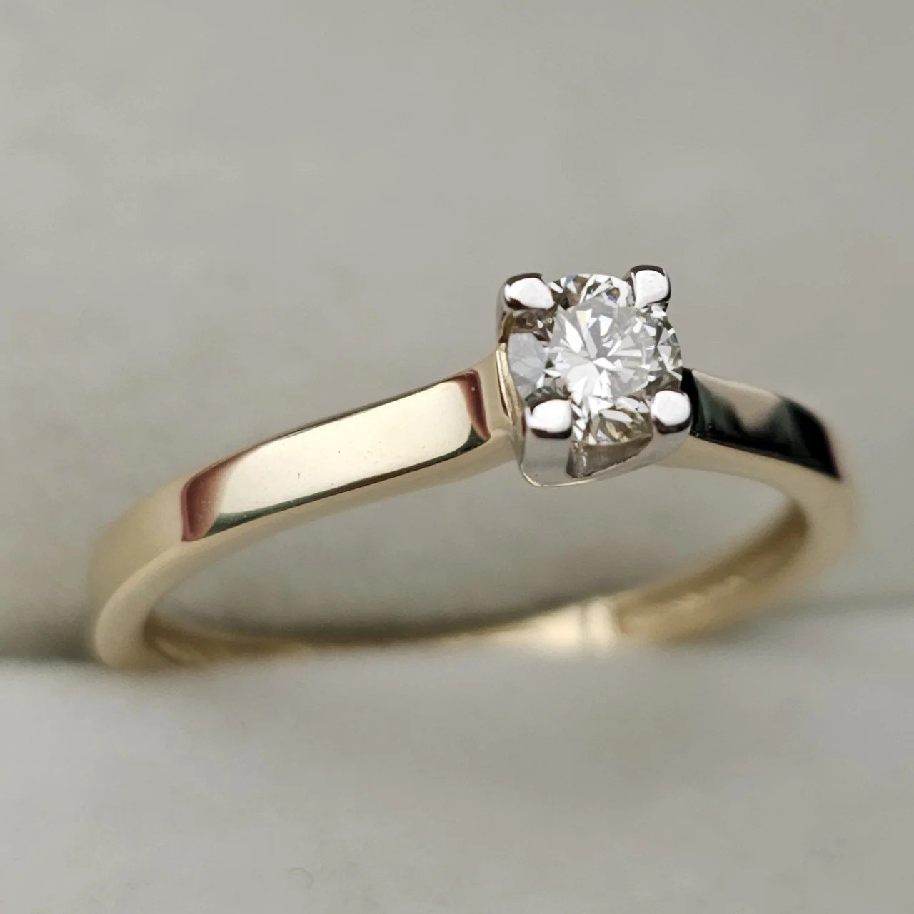 Кольцо Deimantas 108193418 16р 0,196гр 0,196ct. купить,NaN