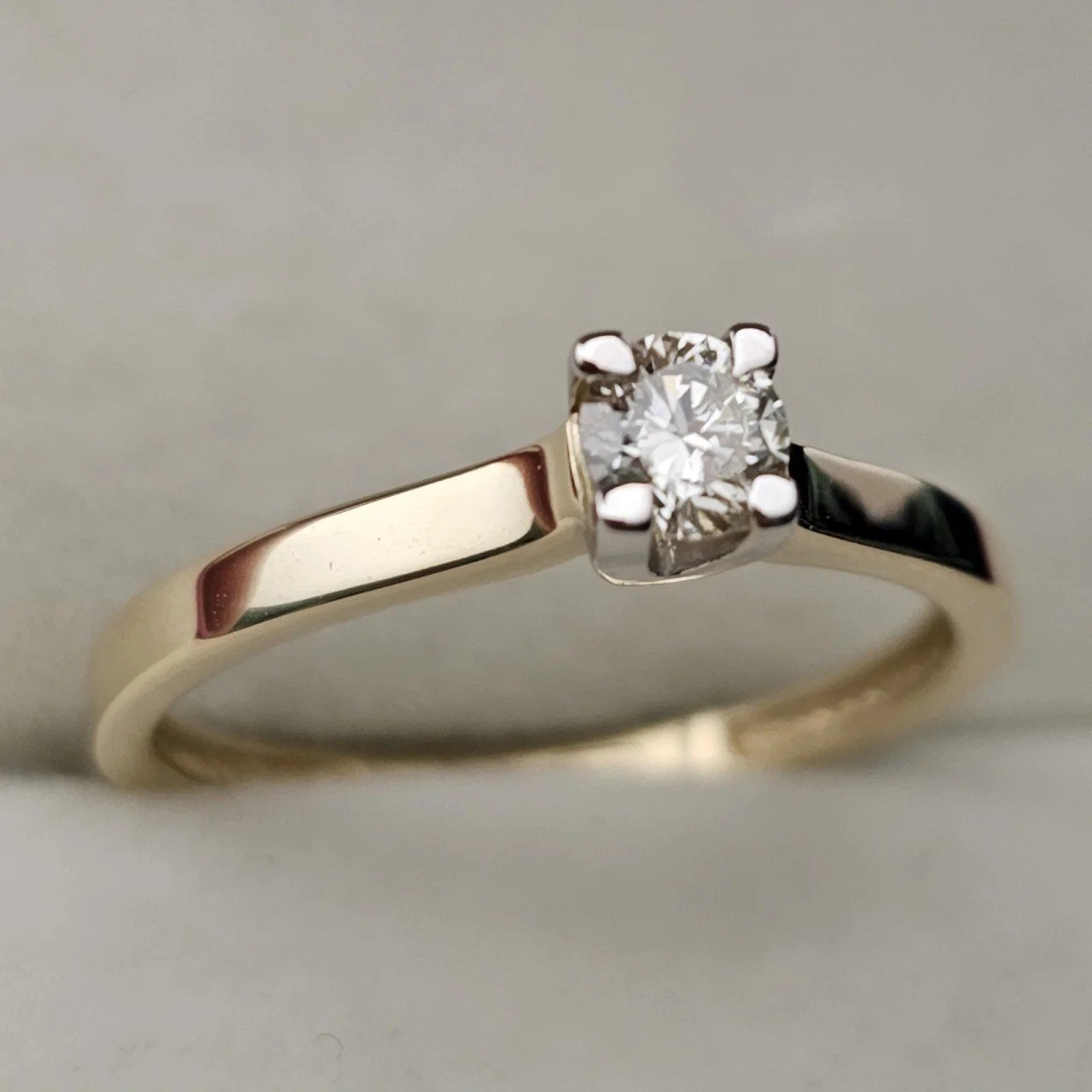 Кольцо Deimantas 108193418 16р 0,196гр 0,196ct. купить,NaN