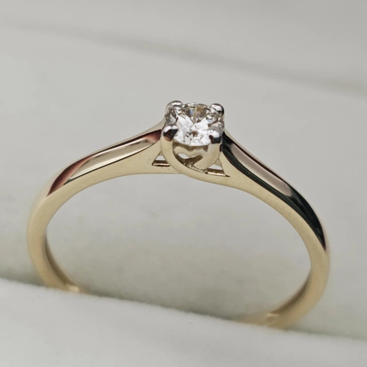 Кольцо Deimantas 108193196 16р 1,32гр 0,186ct. купить,NaN