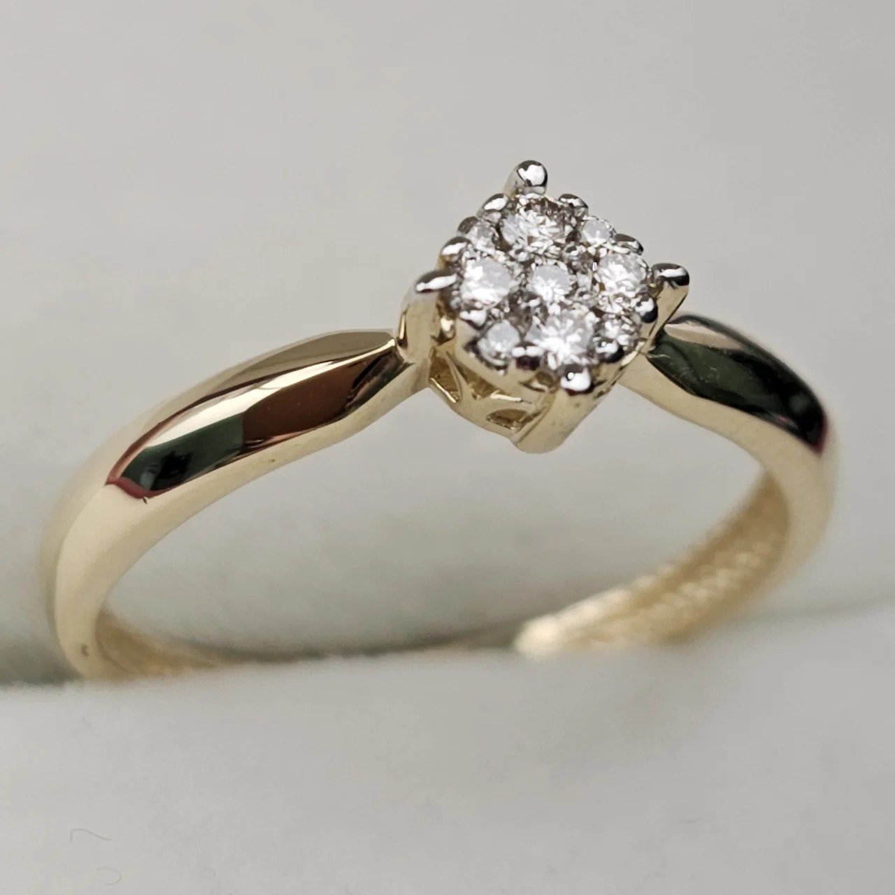 Кольцо Deimantas 108193000 16,5р 1,63гр 0,13ct. купить,NaN