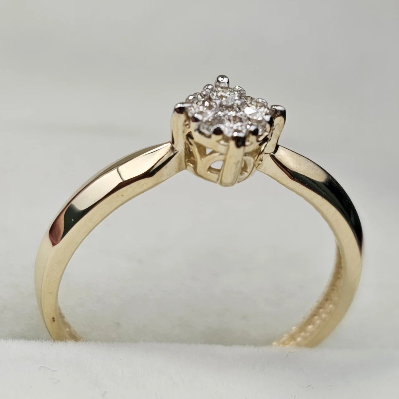 Кольцо Deimantas 108193000 16,5р 1,63гр 0,13ct. купить,NaN