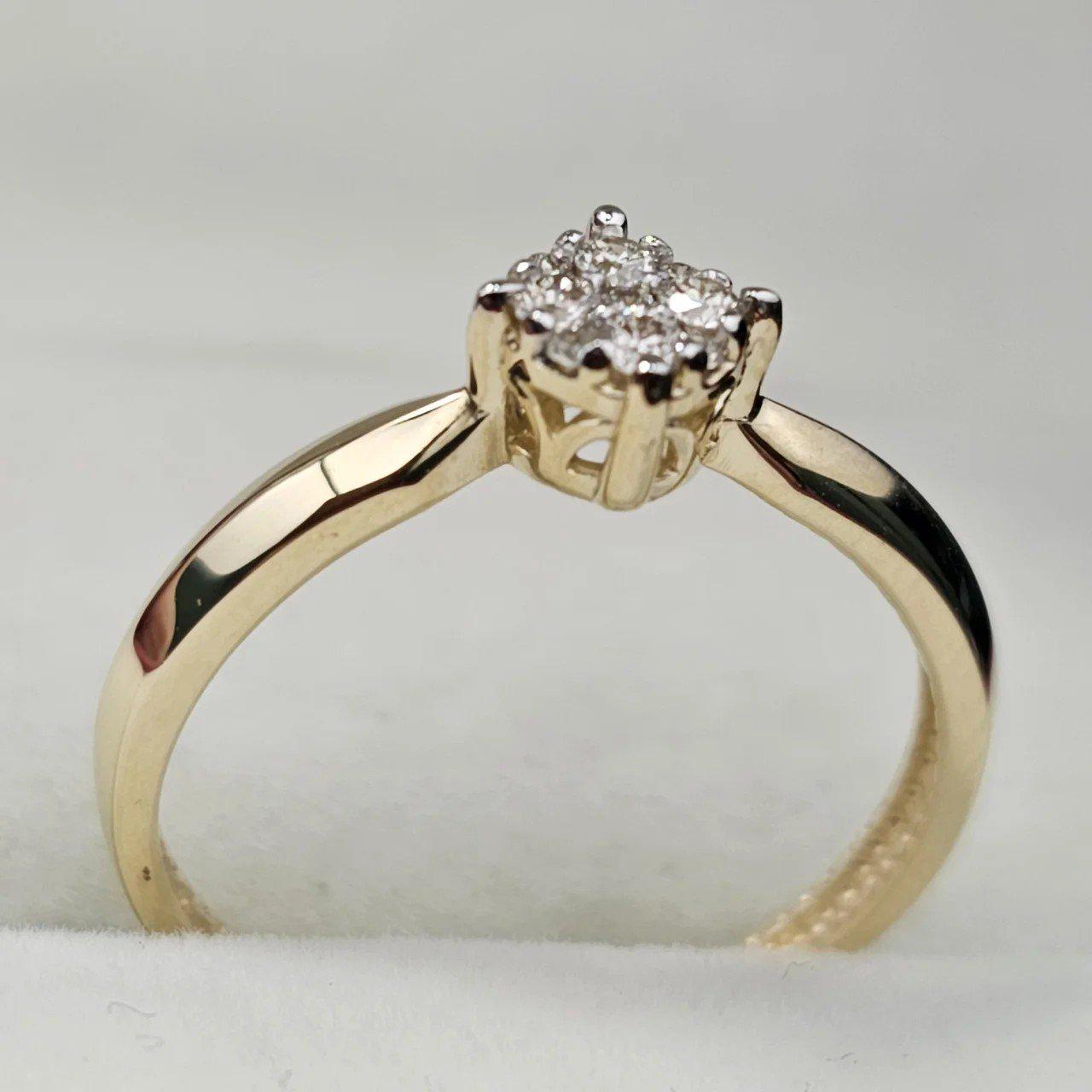 Кольцо Deimantas 108193000 16,5р 1,63гр 0,13ct. купить,NaN