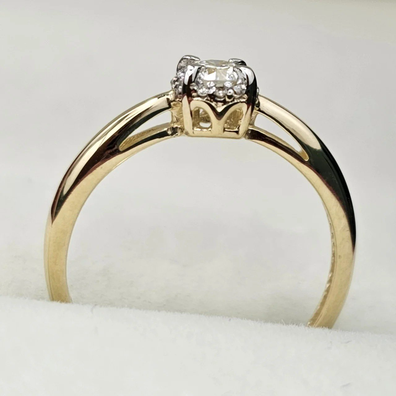 Кольцо Deimantas 108194636 16,5р 1,54гр 0,168ct. купить,NaN