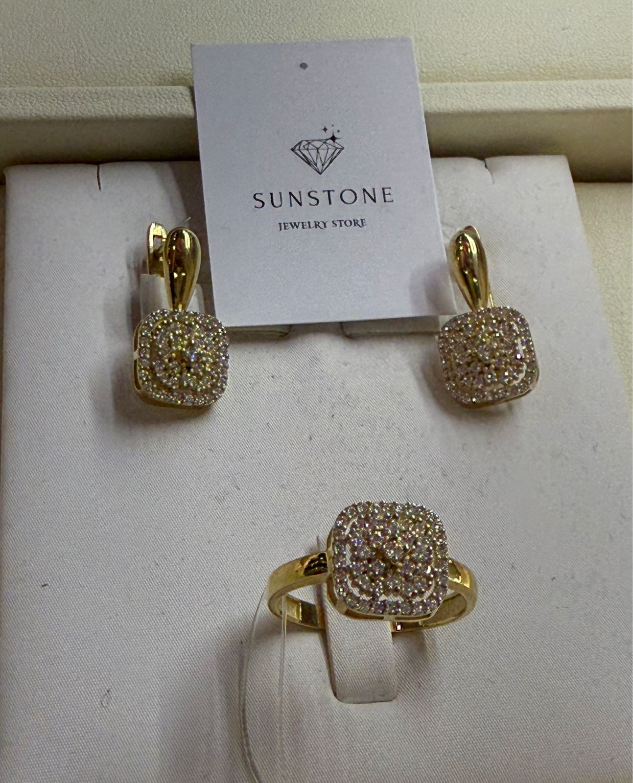 Комплект Sunstone S560 золото 8.23гр 19р купить,540000