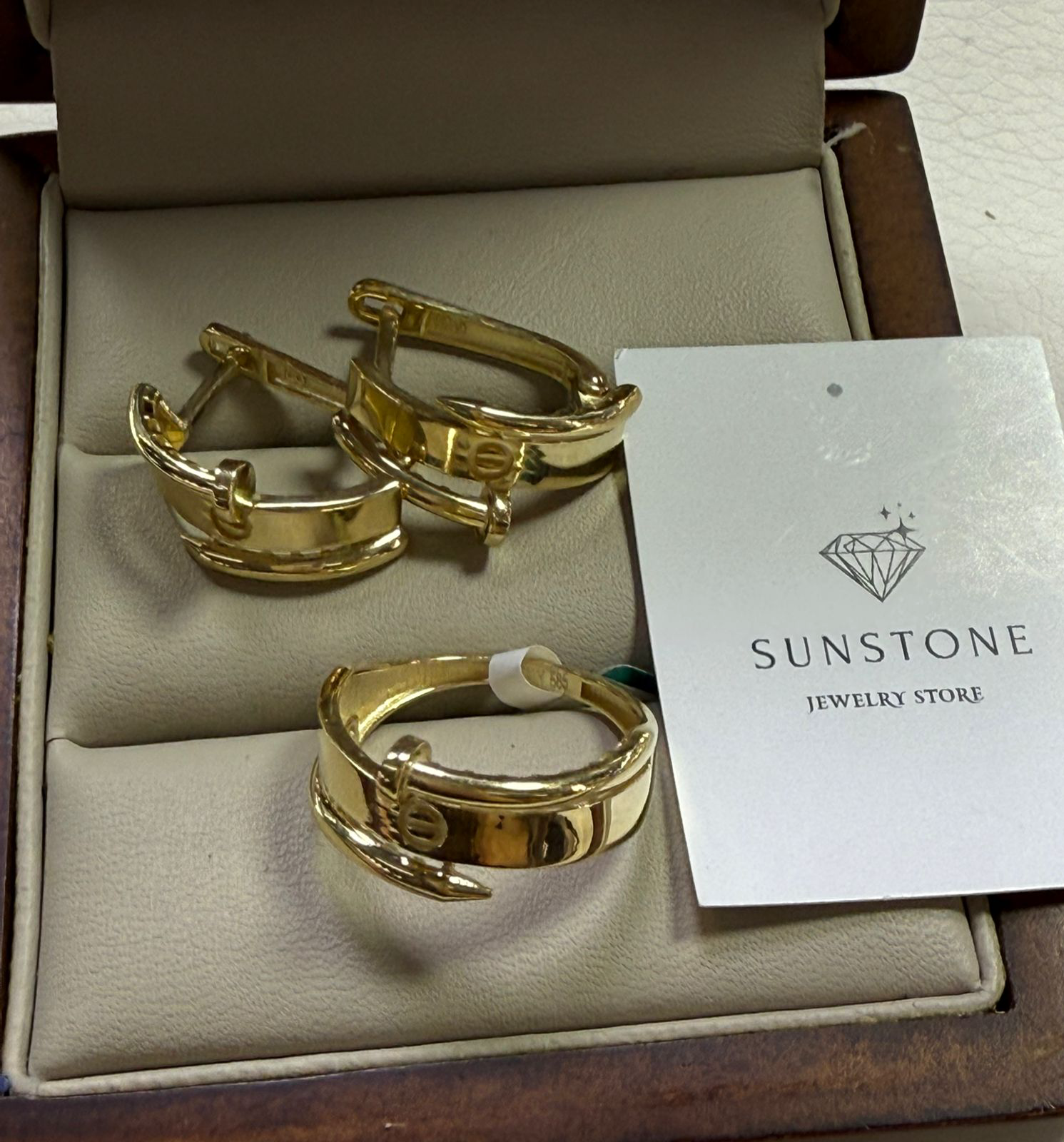 Комплект Sunstone S574 золото 5гр 17р купить,350000