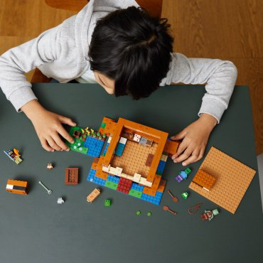 LEGO Дом лягушки Minecraft 21256, деталей 400 шт купить,NaN