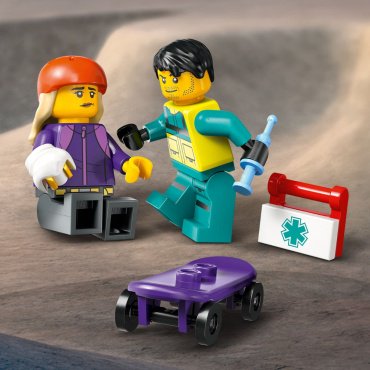 LEGO Машина скорой помощи 60451, деталей 184 шт - ForteMarket LEGO Машина скорой помощи 60451, деталей 184 шт купить,0