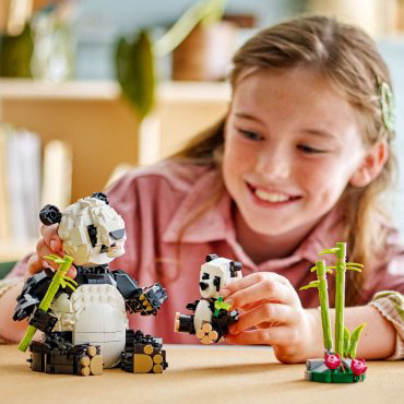 LEGO Дикие животные "Семейство панд" 31165, деталей 626 шт купить,NaN