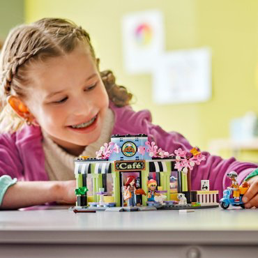LEGO Кафе в Хартлейк-Сити Friends 42618, деталей 426 шт купить,NaN
