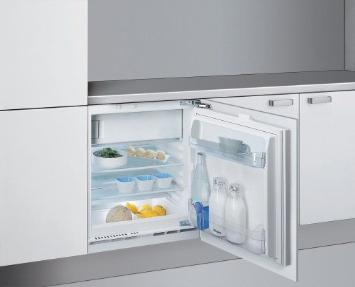 Холодильник Whirlpool WBUF 011 белый