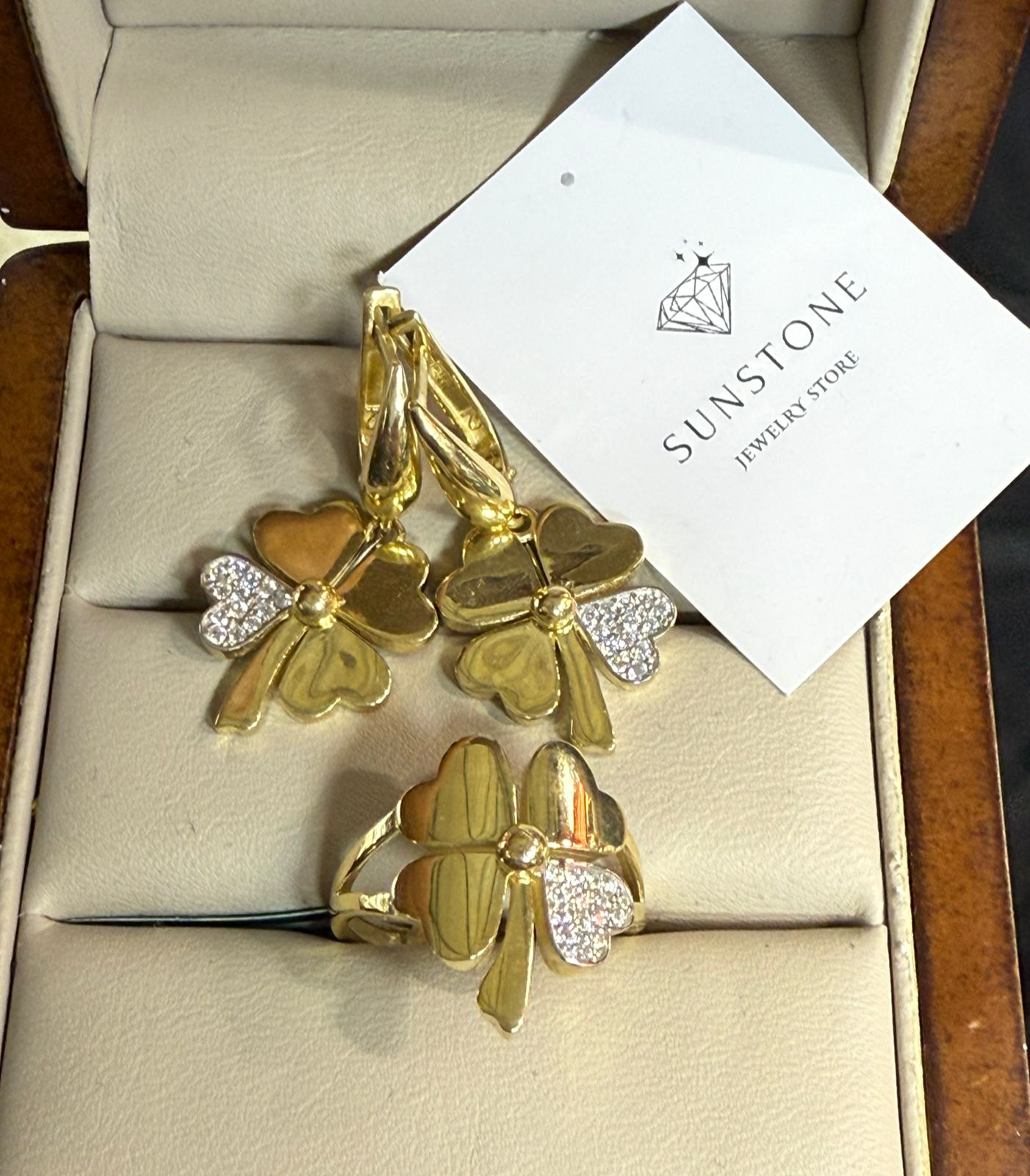 Комплект Sunstone S582 золото 7.84гр 17р купить,495000