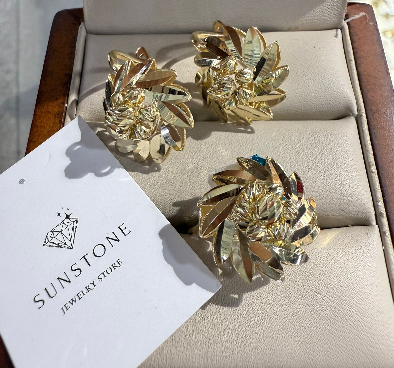 Комплект Sunstone S593 золото 8гр 18р купить,510000