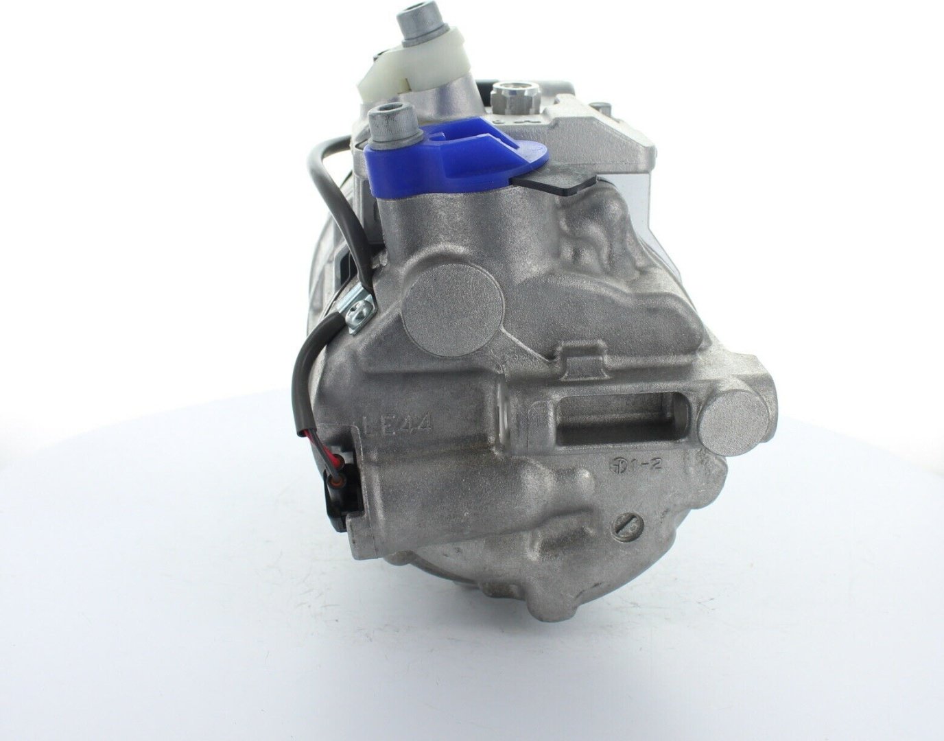 Компрессор кондиционера DENSO DCP17132 купить,NaN
