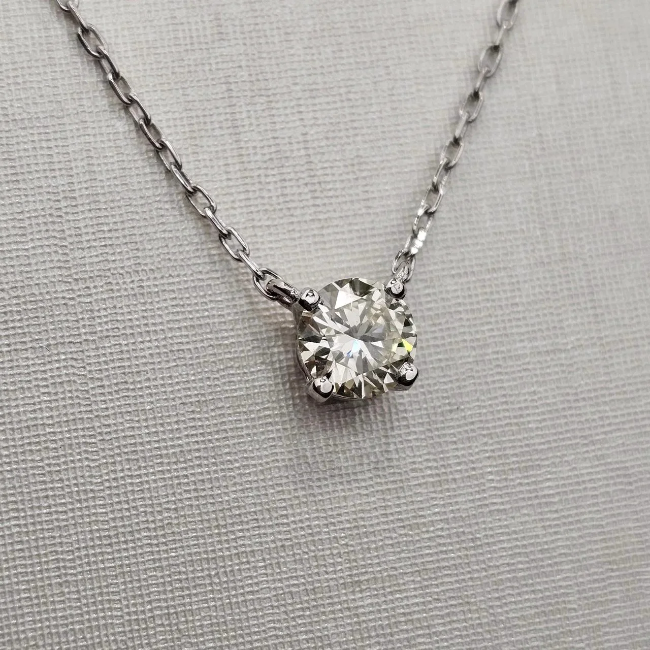 Колье Deimantas 116139990 0,51Ct VS1/L VG-Cut 46см купить,NaN