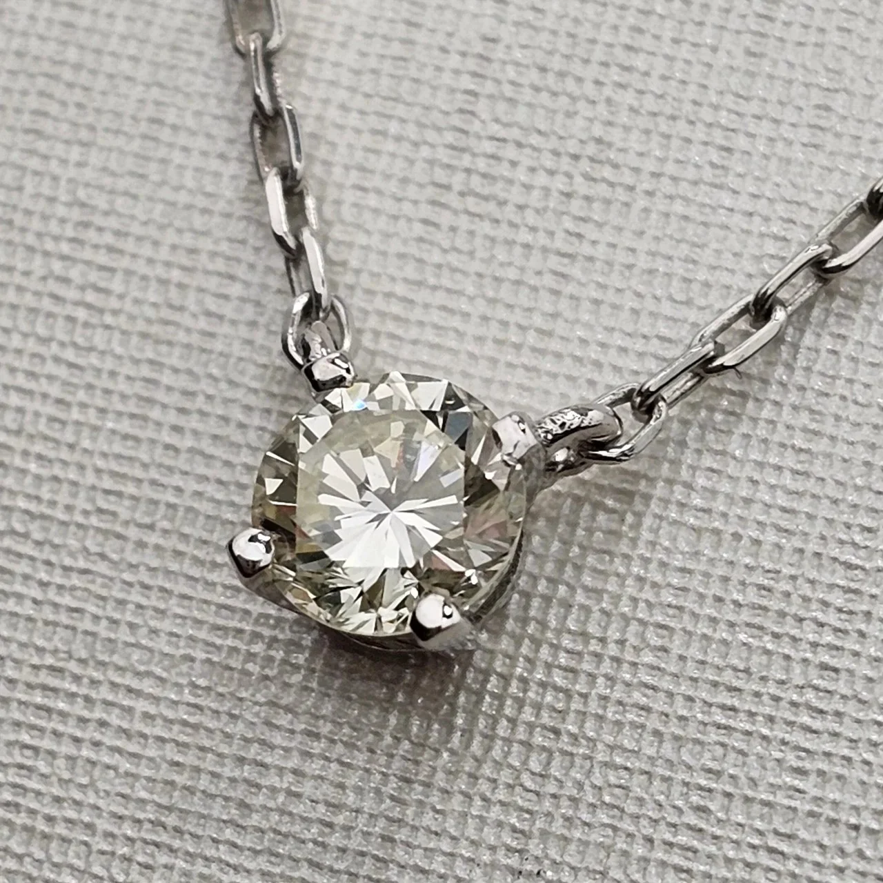 Колье Deimantas 116140016 0,33Ct SI1/J VG-Cut 46см купить,NaN