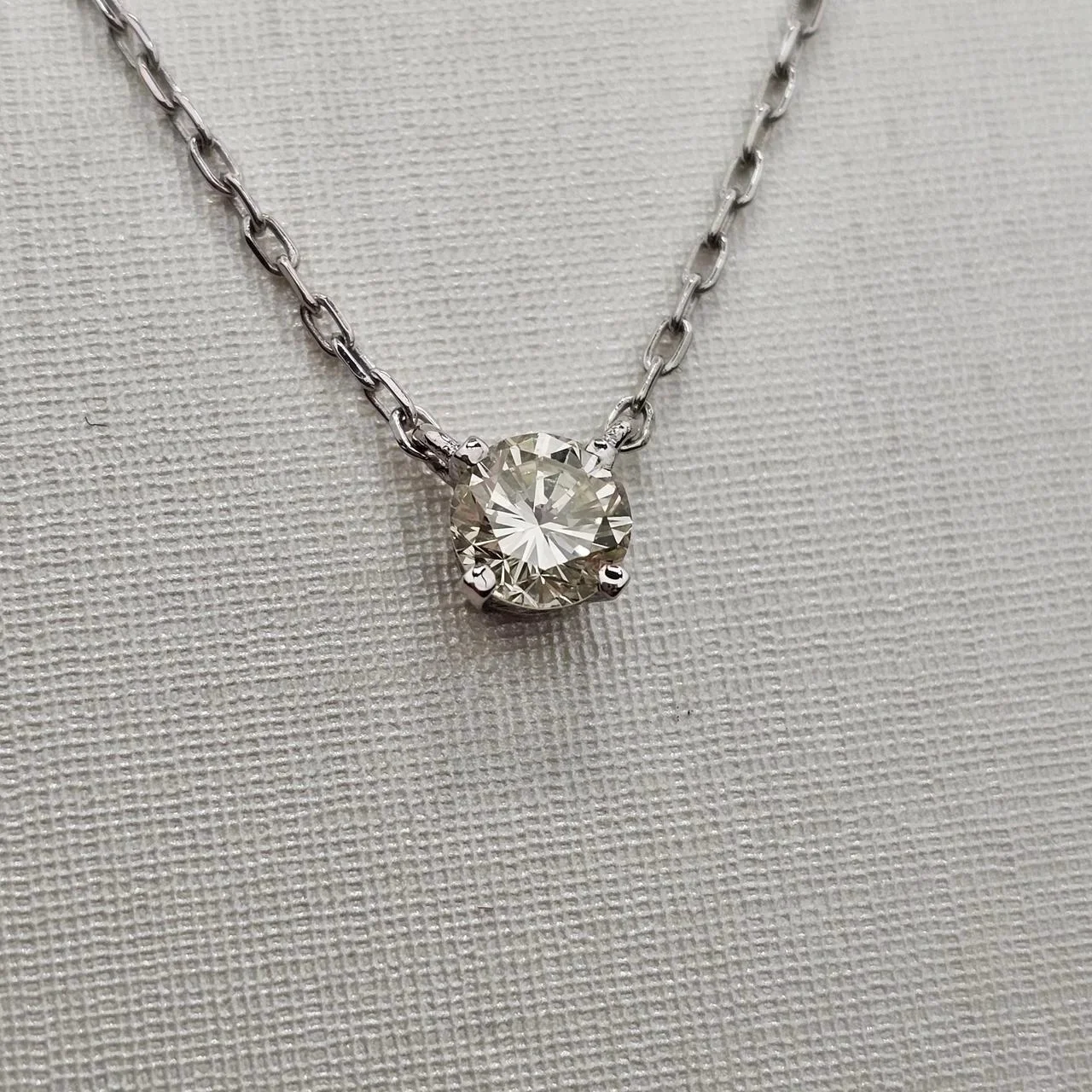 Колье Deimantas 116140016 0,33Ct SI1/J VG-Cut 46см купить,NaN