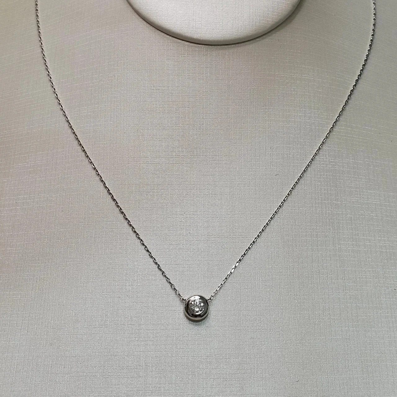 Колье Deimantas 116140021 0,32Ct SI1/I VG-Cut 46см купить,NaN
