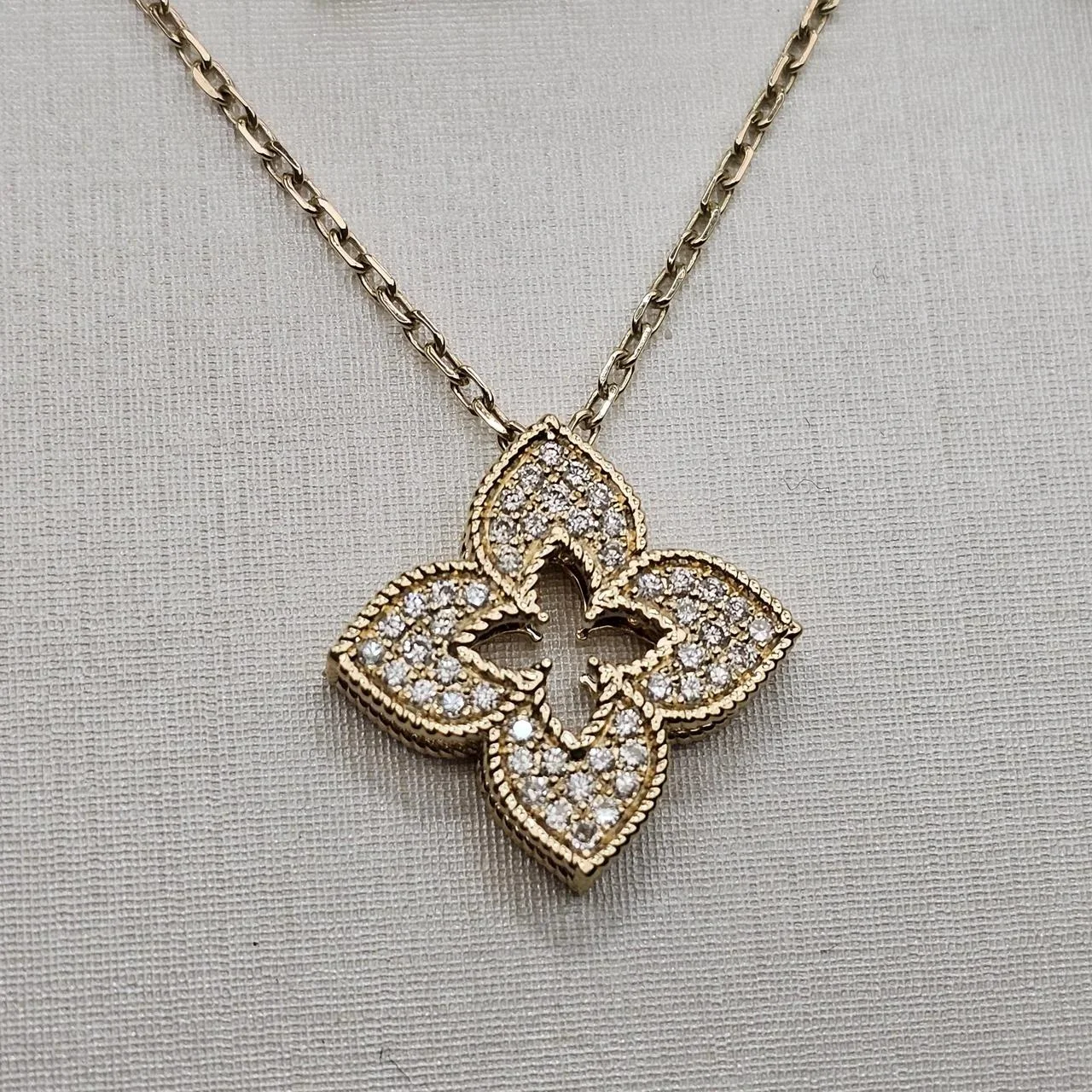 Кулон Deimantas 116139779 0.22Ct VS1/H, VG-Cut купить,NaN