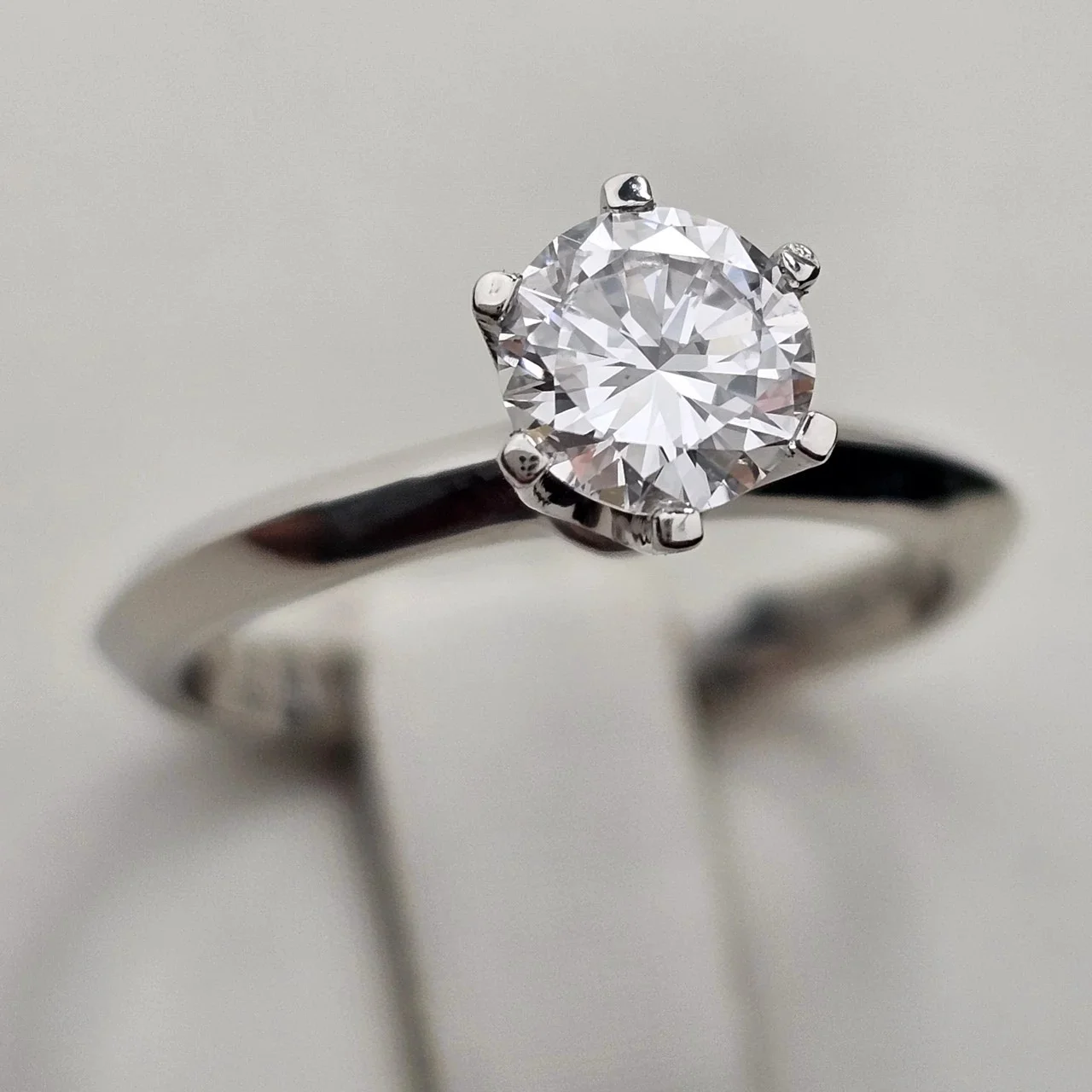 Кольцо Deimantas 116133930 GIA 0,70Сt SI1/D VG 16р купить,NaN