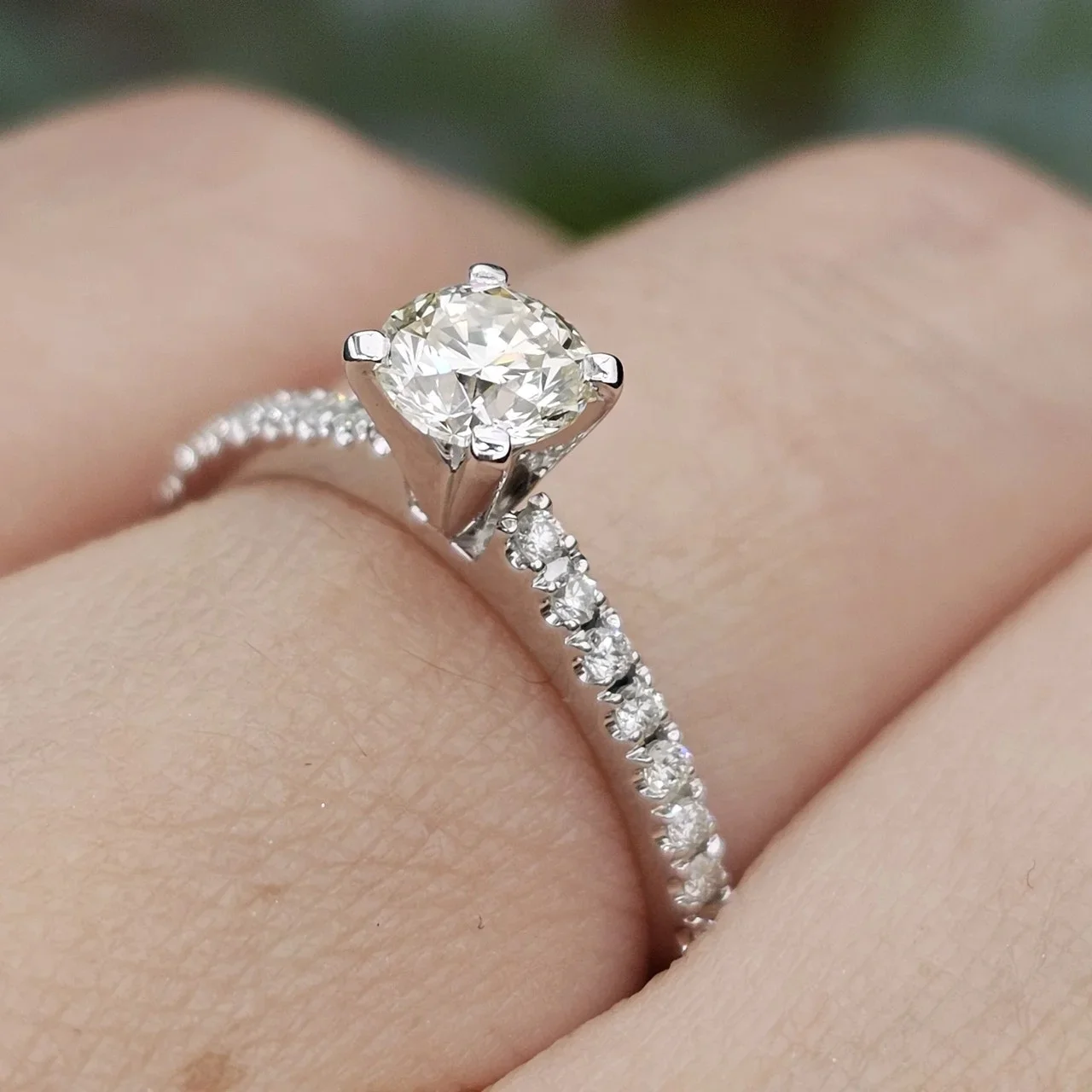 Кольцо Deimantas 116135700 0,5Ct VS2/N Good 0.15 VS2/H VG 16.5р купить,NaN
