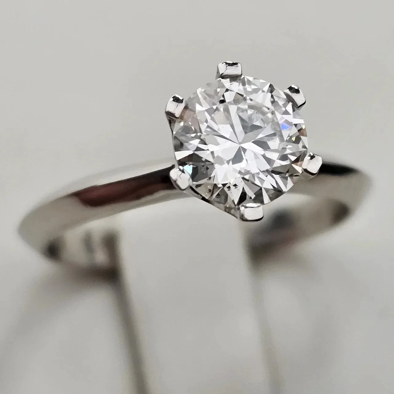 Кольцо Deimantas 116133901 GIA 0,90Сt SI2/K Good 16.3р купить,NaN