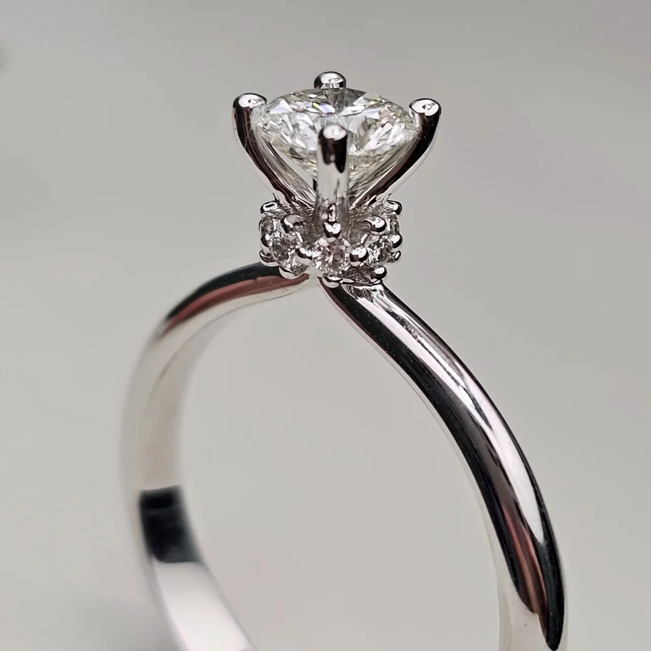 Кольцо Deimantas 116133971 0,50Ct SI1/J VG, 0.07 VS2/H VG 16.5р купить,NaN