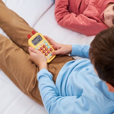 Интерактивная игрушка Alilo Зайка-Математик пластик купить,0