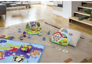 Игровой центр Chicco Говорящая Пчелка пластик - ForteMarket Игровой центр Chicco Говорящая Пчелка пластик купить,0