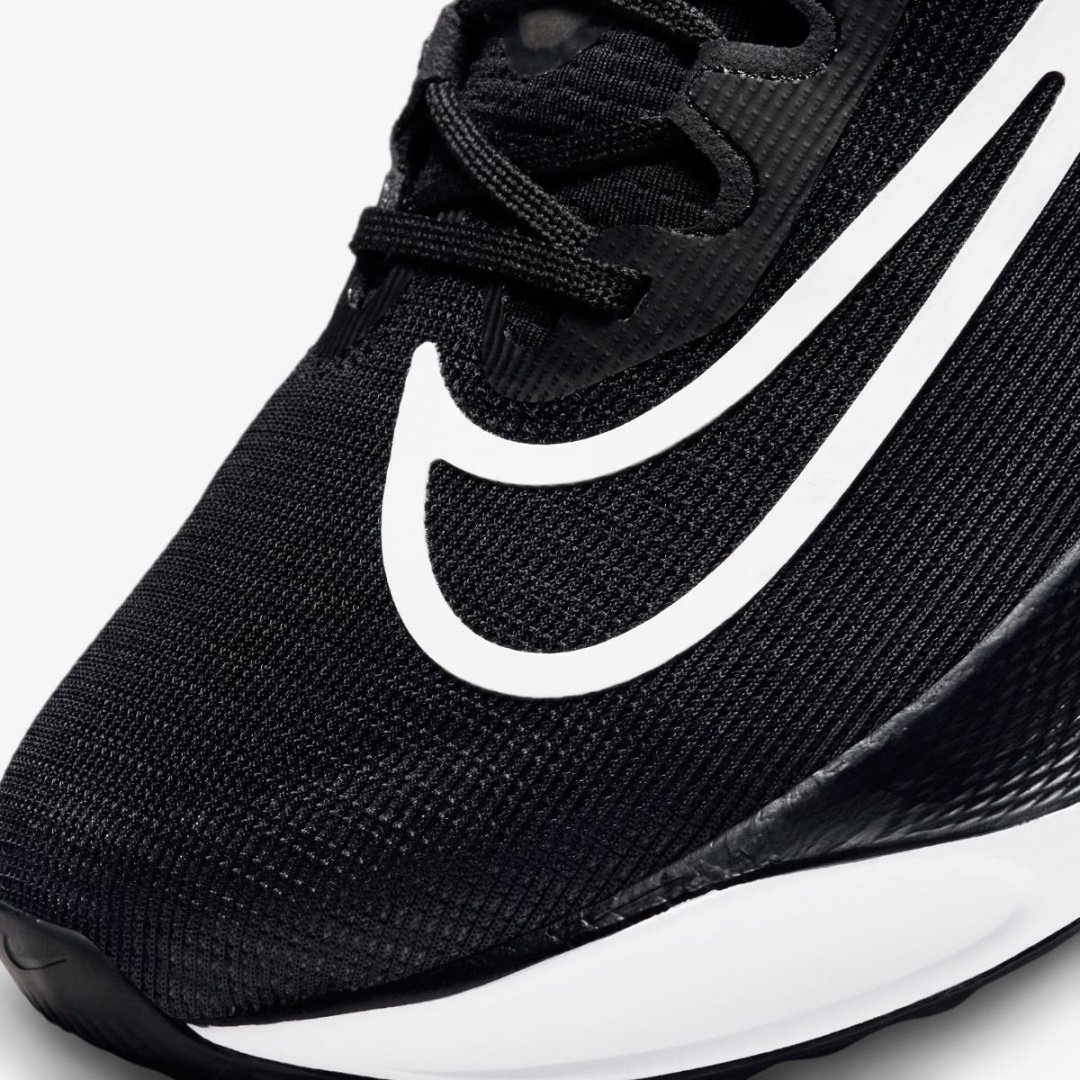 Кроссовки Nike белый, черный купить,106900