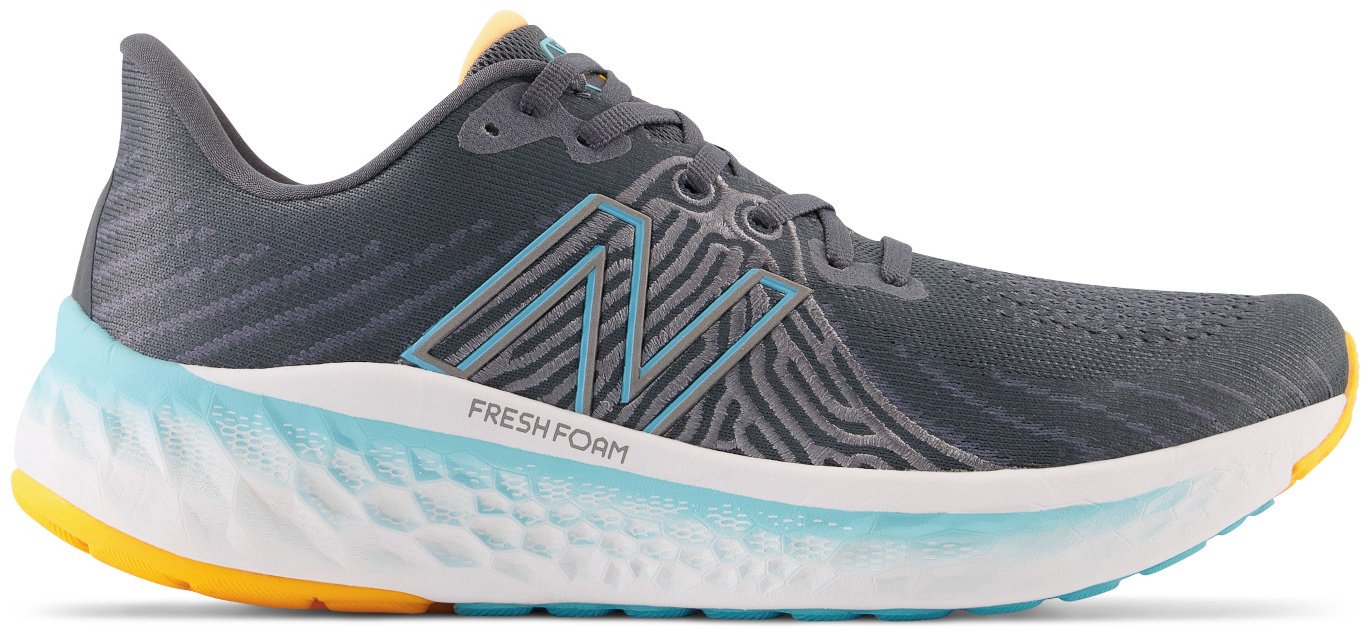 Кроссовки New Balance серый купить,89900