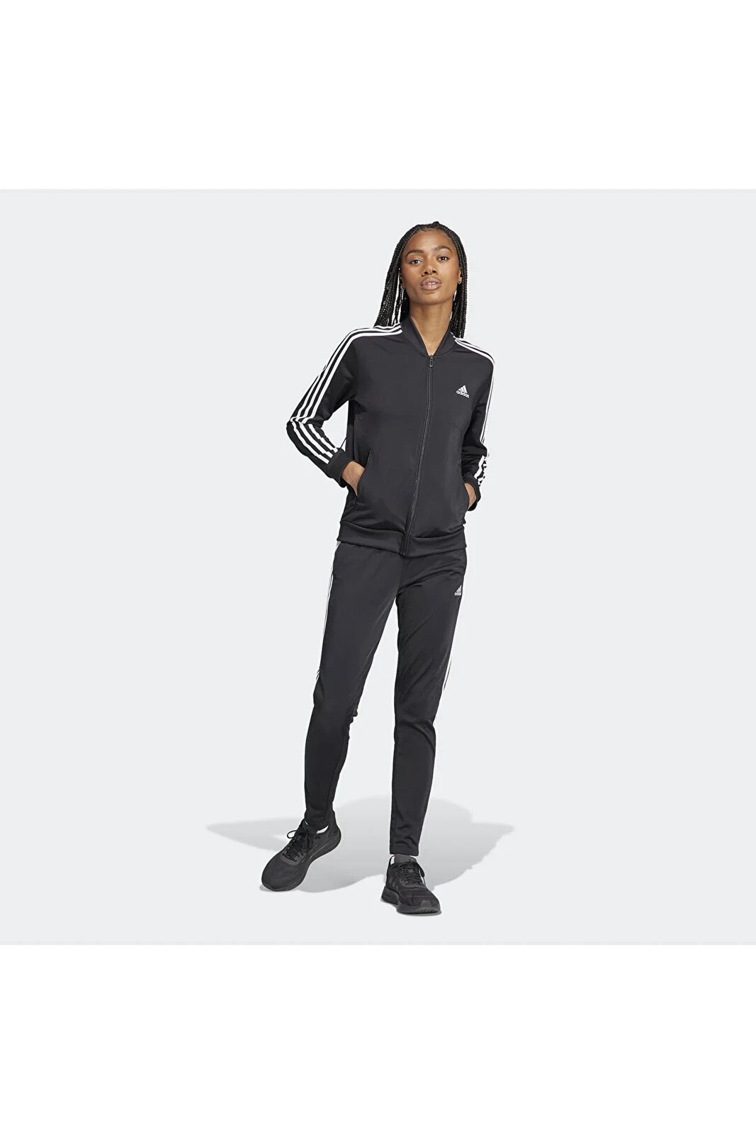 Спортивный костюм Adidas IJ8781 черный XS 40/42