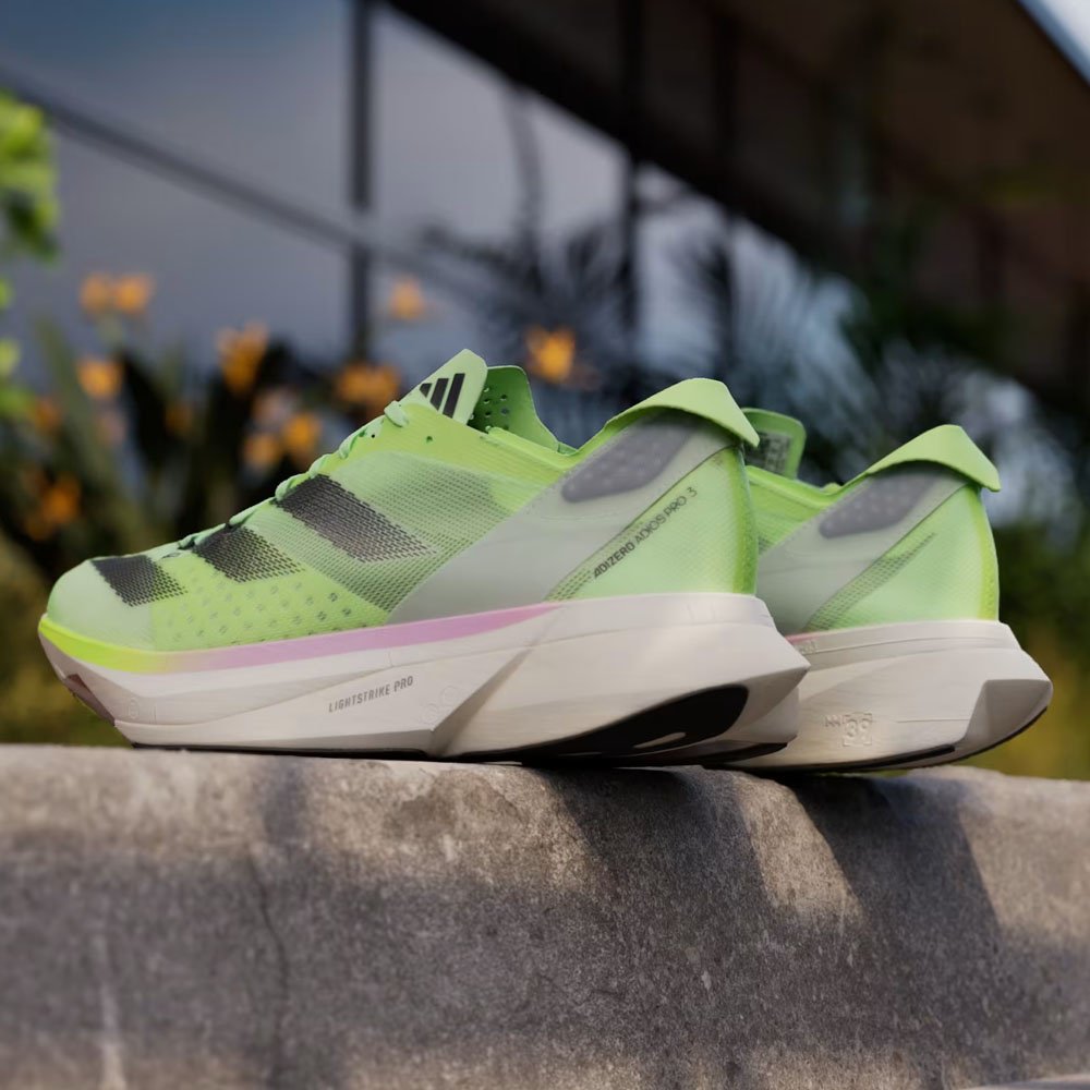 Кроссовки adidas зеленый