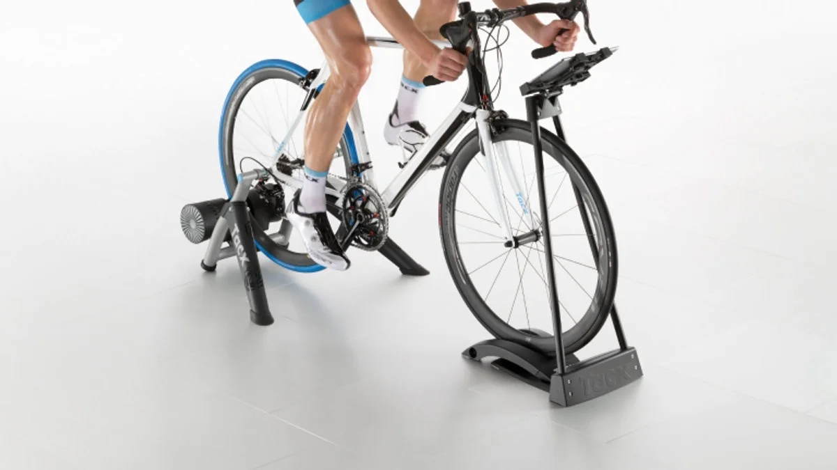 Подставка для планшета напольная Garmin Tacx T2098 Grey - ForteMarket Подставка для планшета напольная Garmin Tacx T2098 Grey купить,0