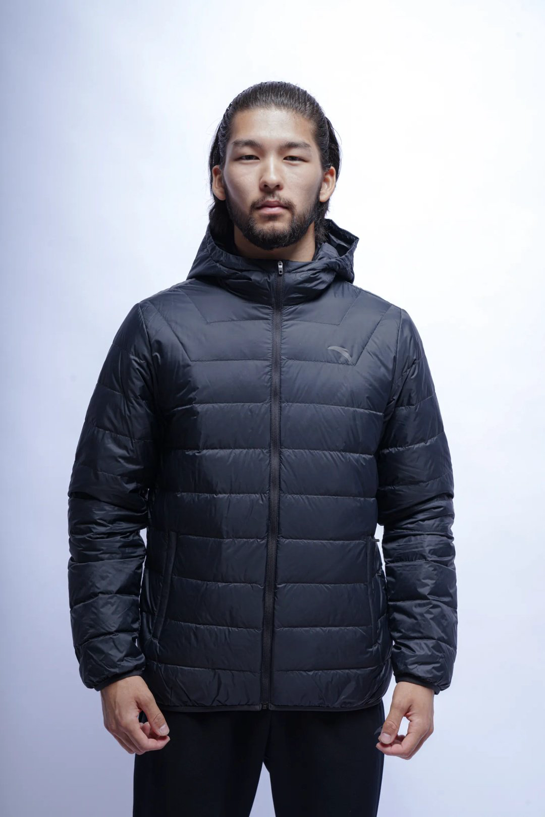 Демисезонная куртка Anta 852547915-6 черные XXXXL 58-60 купить,NaN