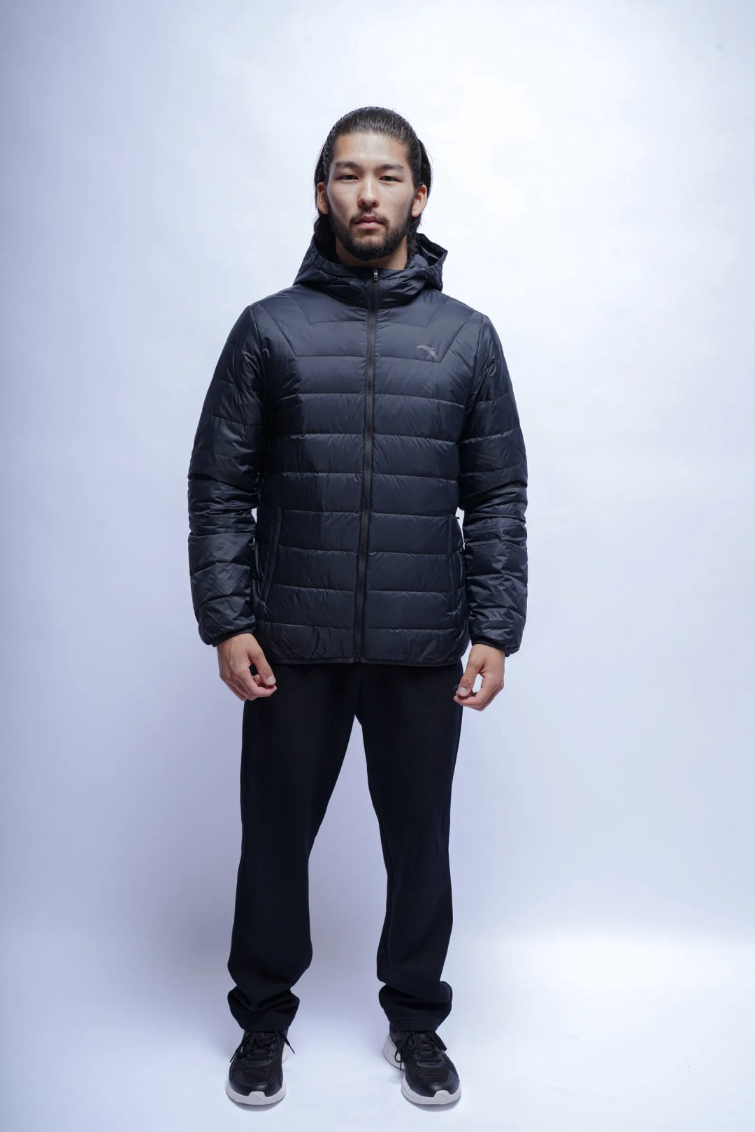 Демисезонная куртка Anta 852547915-6 черные XXXXL 58-60 купить,NaN