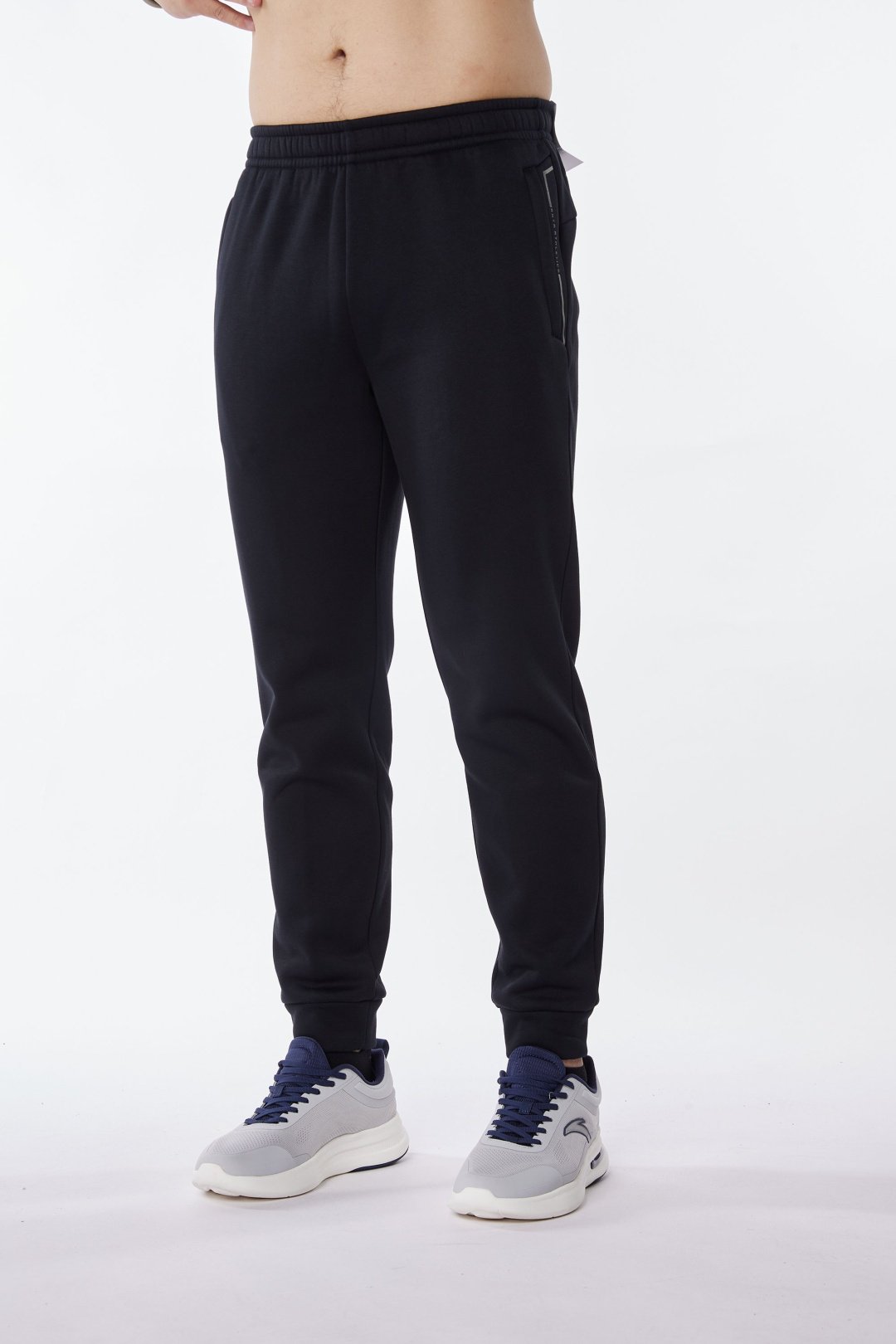 Спортивные брюки Anta 852447322S-1 черные S 46-48 купить,NaN