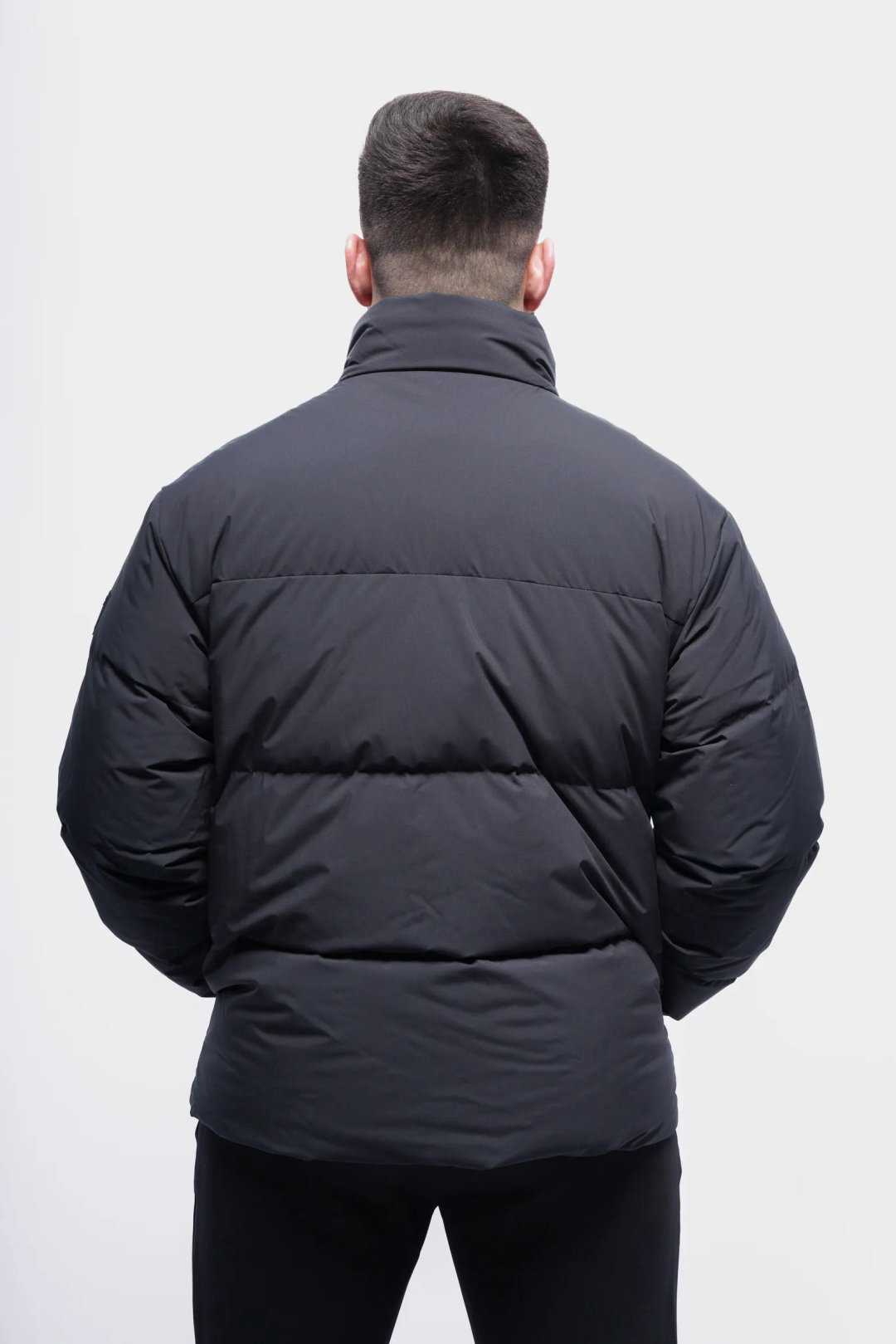 Пуховик Anta 852437901E-3 черные M 48-50 купить,NaN