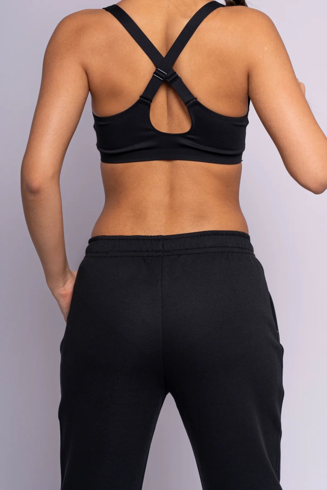Спортивные брюки Anta 862417313-1 черные S купить,NaN
