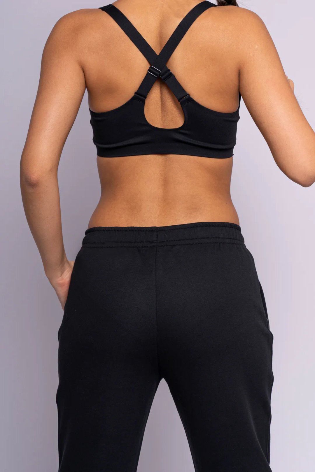 Спортивные брюки Anta 862417313-1 черные S купить,NaN
