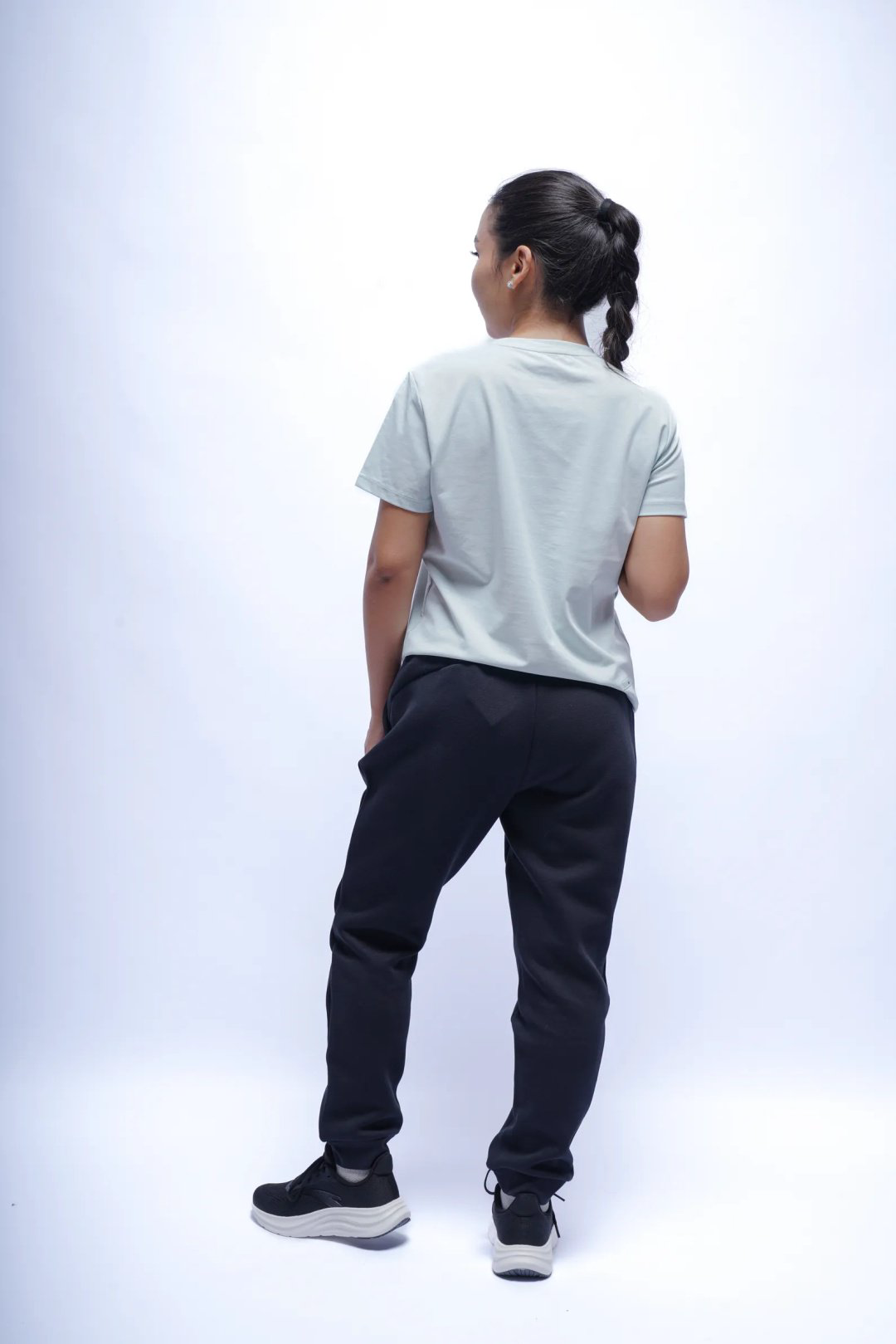 Спортивные брюки Anta 862537322N-2 черные XXL 52-54 купить,24490