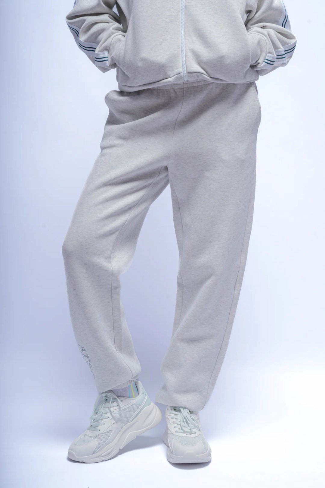 Спортивные брюки Anta 862538301-1 серые XXL 52-54
