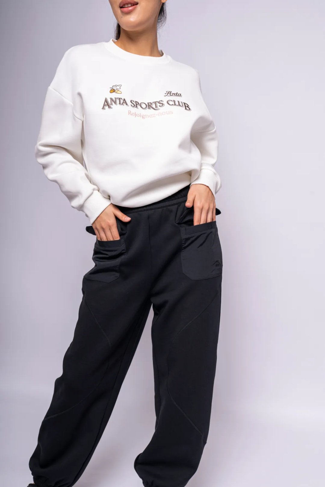 Спортивные брюки Anta 862418331-3 черные XS