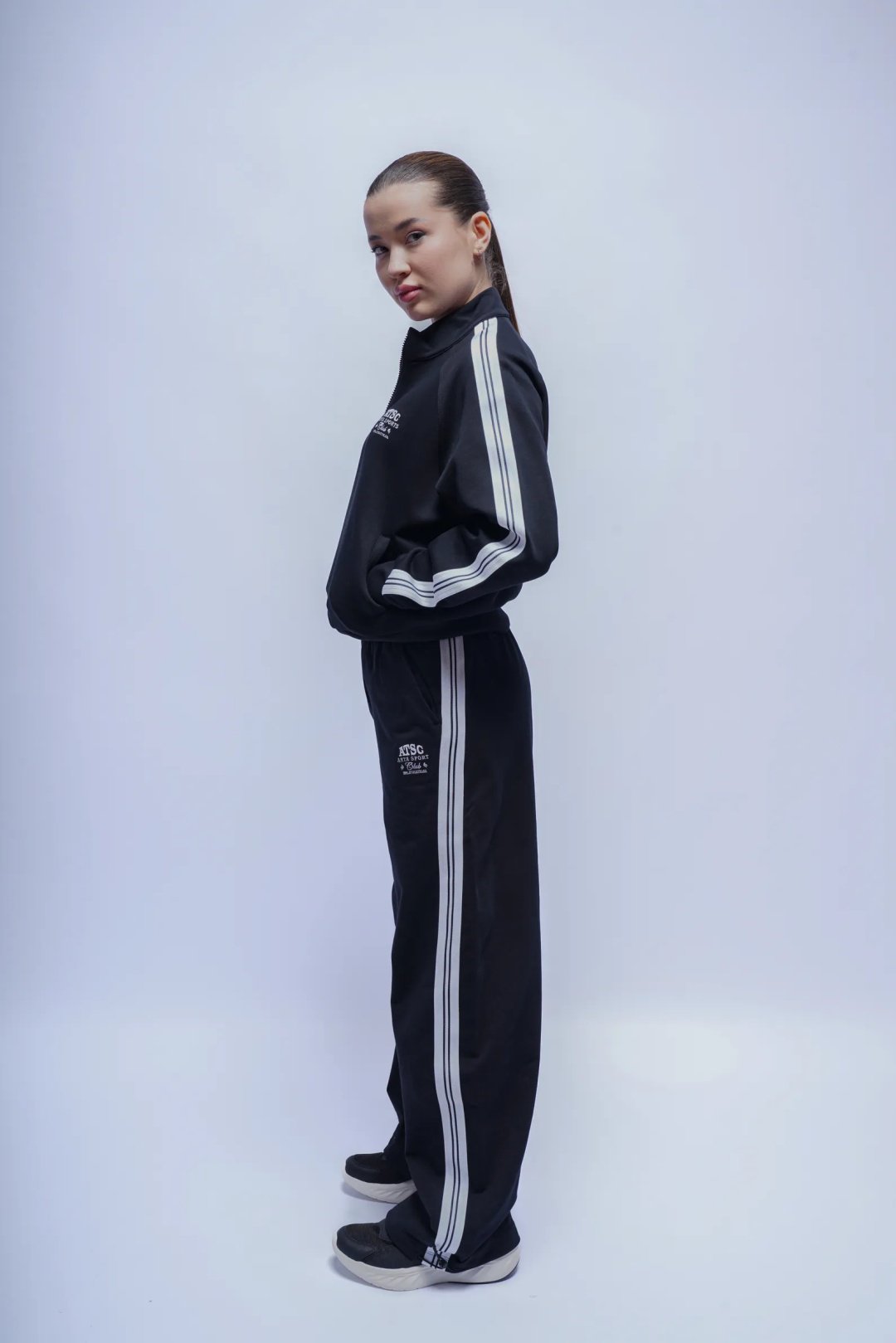 Спортивные брюки Anta 862538302-1 черные XXL