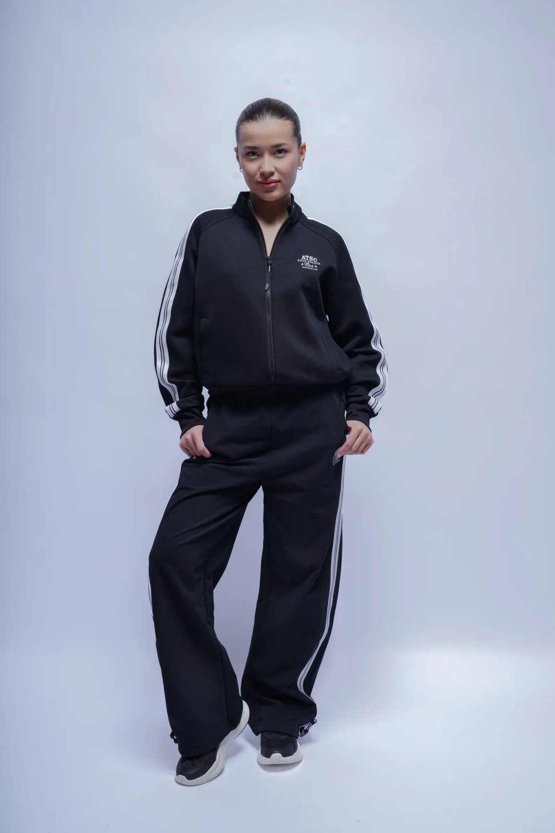 Спортивные брюки Anta 862538302-1 черные XXL