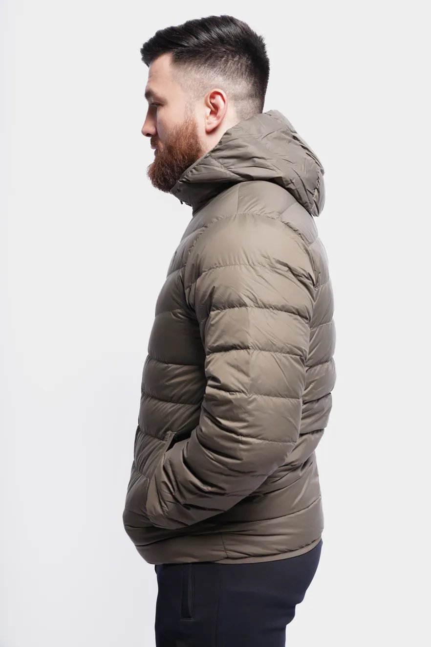 Демисезонная куртка Anta 852447922-3 зеленые M 48-50