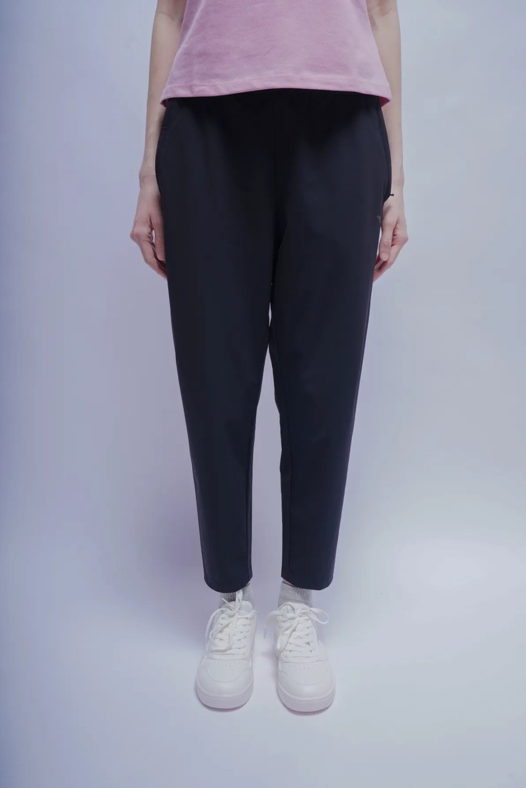 Спортивные брюки Anta 862527311-2 черные XS