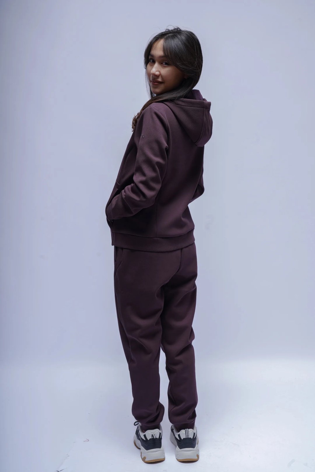 Спортивные брюки Anta 862547312N-2 коричневые XL 50-52