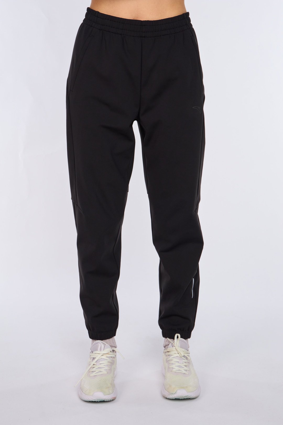 Спортивные брюки Anta 862445302-1 черные XS 40-42 купить,11722