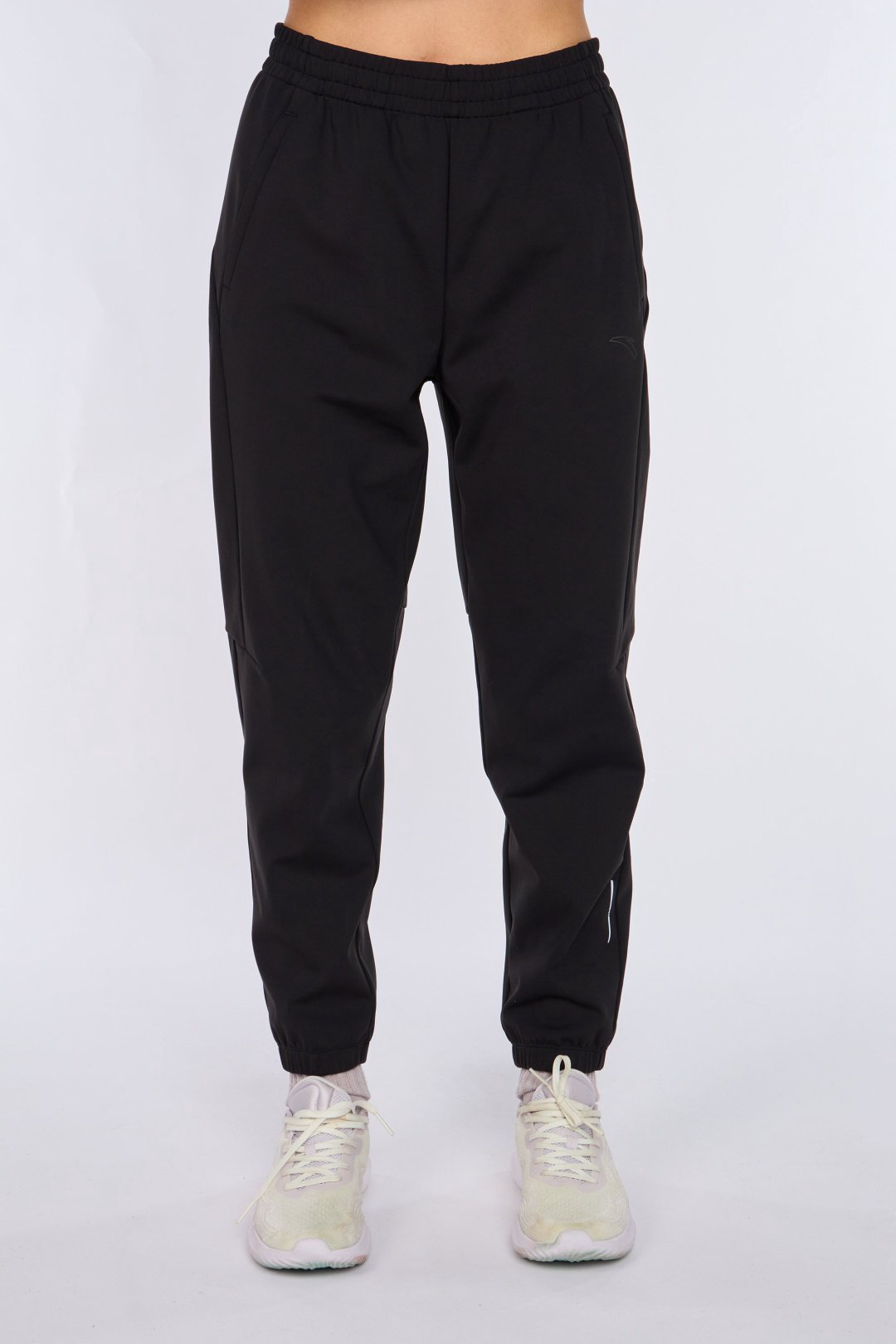 Спортивные брюки Anta 862445302-1 черные XS 40-42 купить,11722