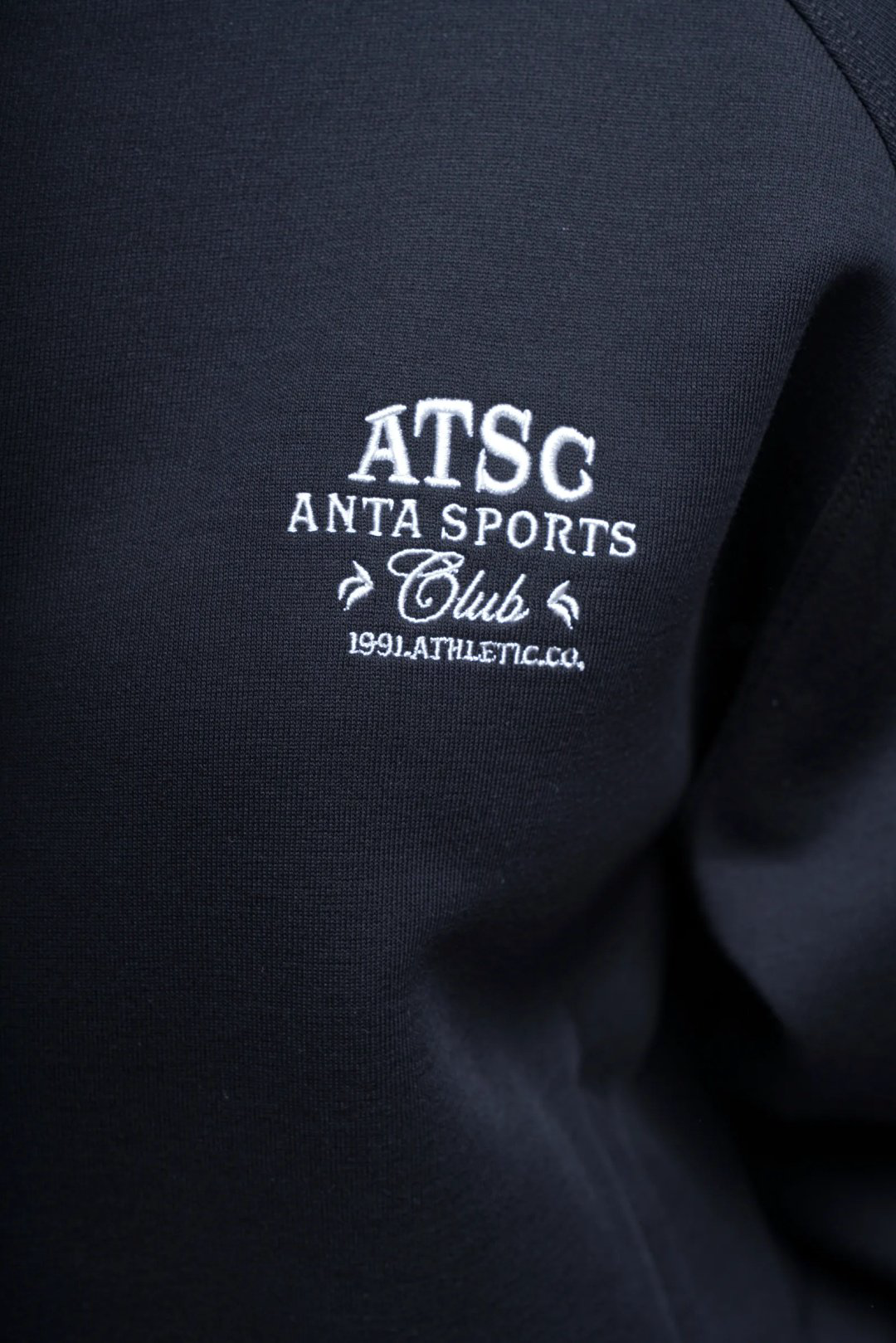 Олимпийка Anta 862538704-1 черные L 48-50 купить,NaN